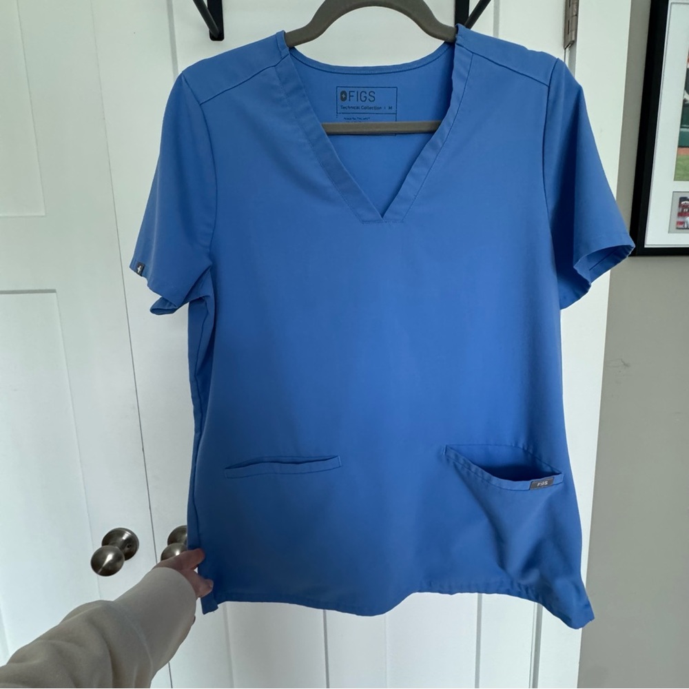 Figs Women's Ceil Blue Scrub Top